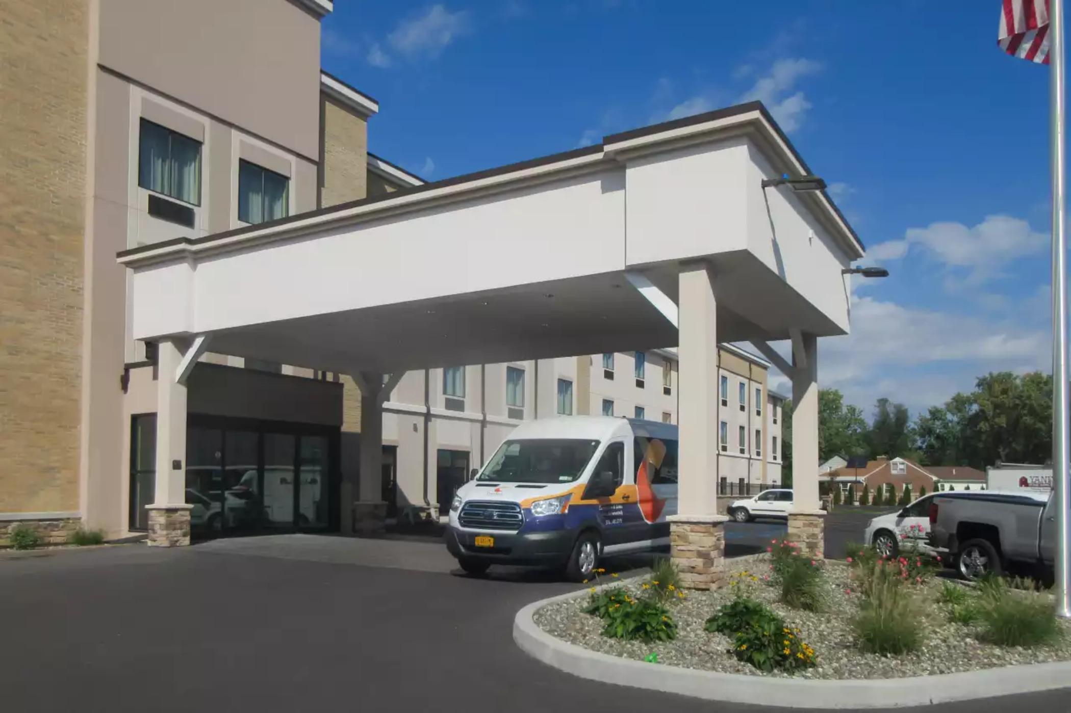 Comfort Inn & Suites Schenectady - Scotia Bagian luar foto