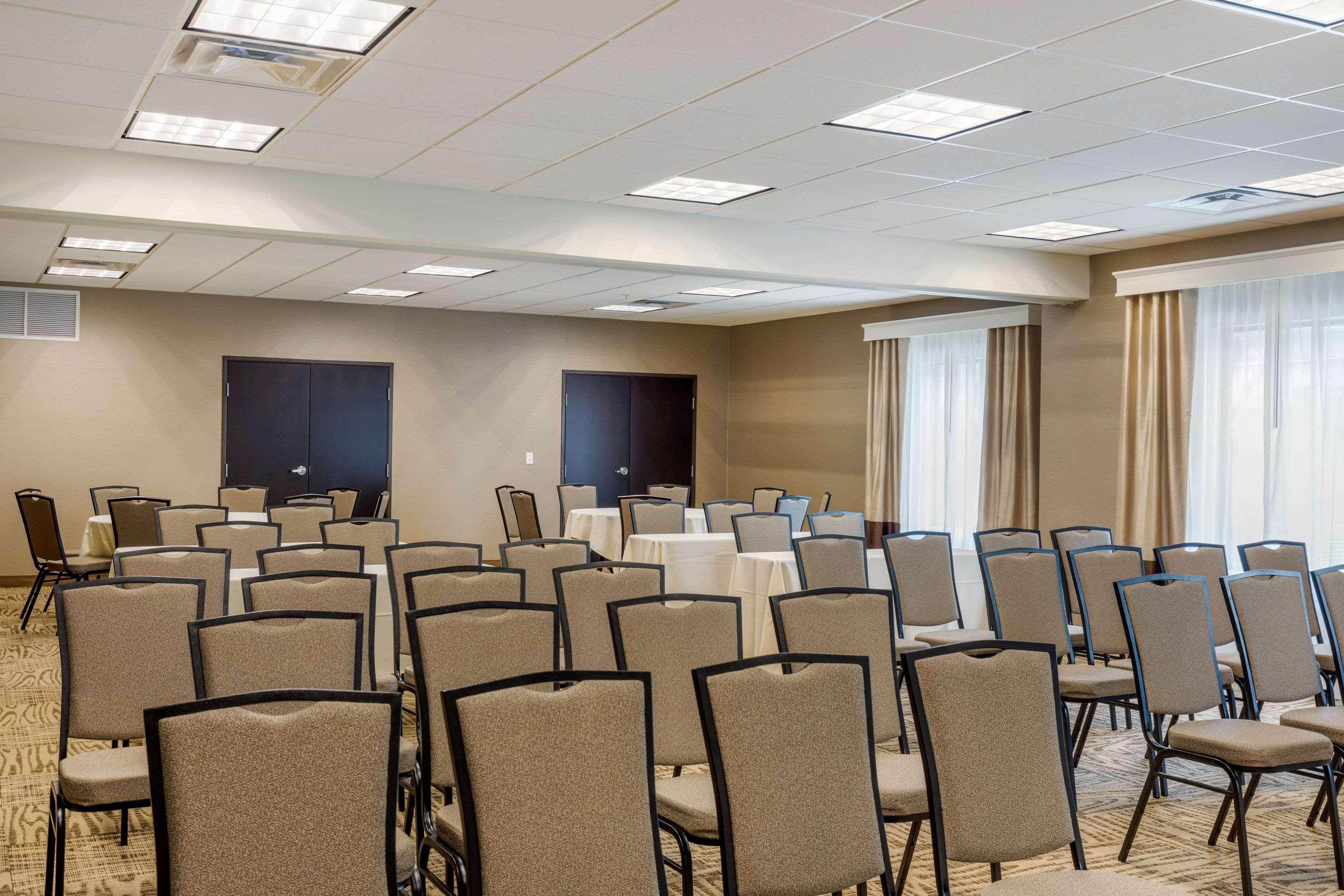 Comfort Inn & Suites Schenectady - Scotia Bagian luar foto